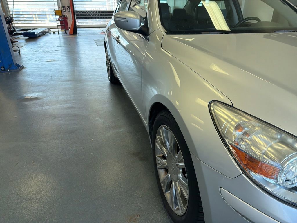 Used 2009 Hyundai Genesis 3.8 w/ Premium Plus Pkg 3 RWD image 9
