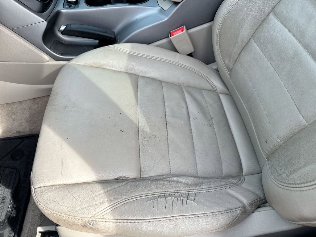 Used 2014 Ford Escape SE w/ Equipment Group 201A FWD image 34