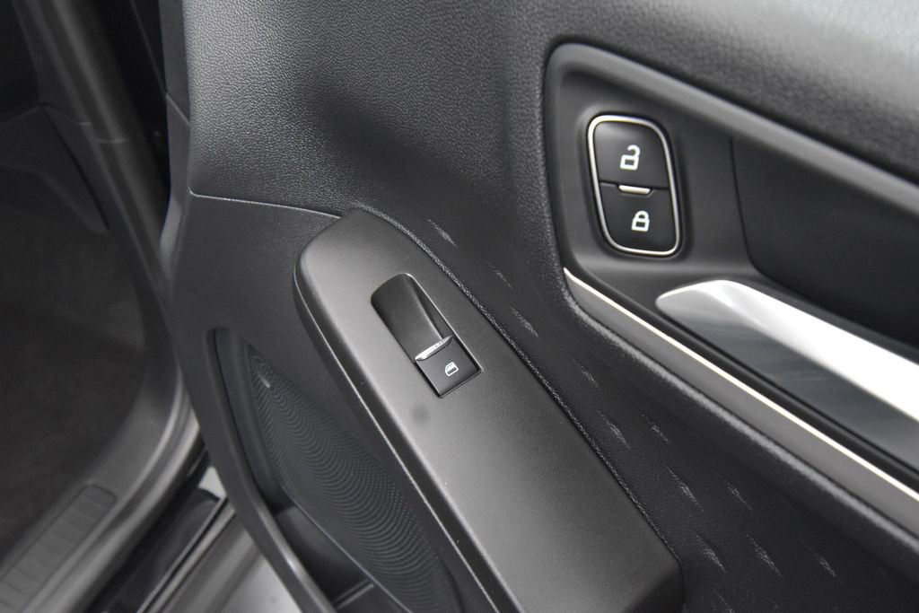 Used 2020 Ford Escape SE Sport AWD/4WD image 42