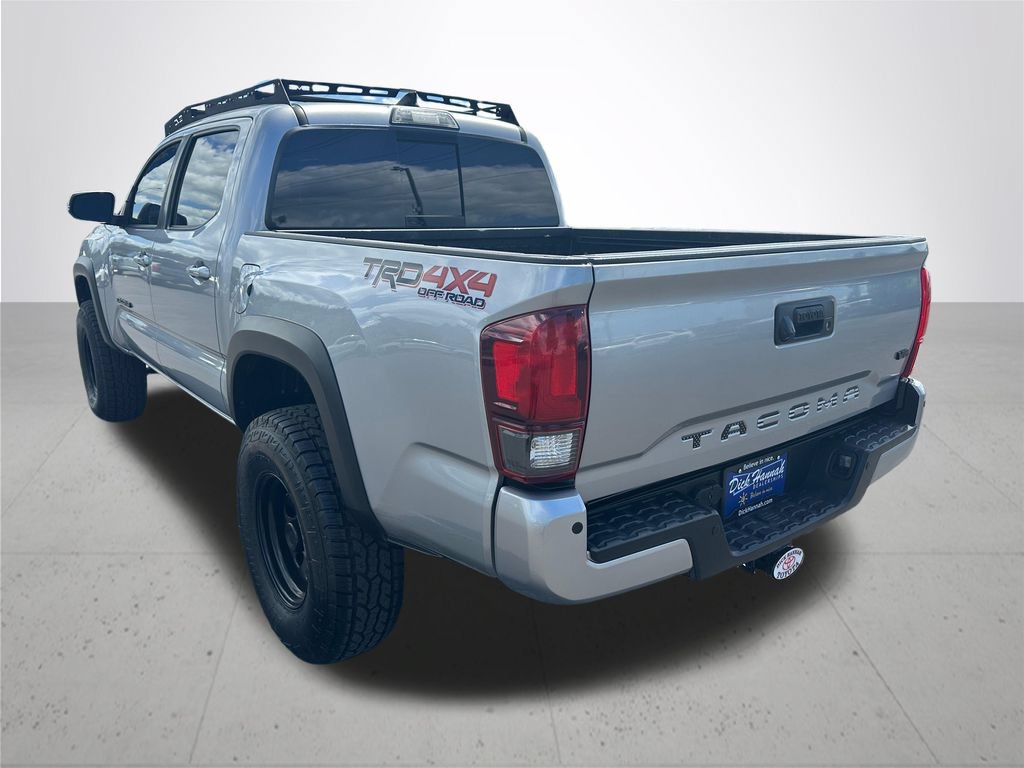 Used 2019 Toyota Tacoma TRD Off-Road AWD/4WD image 9