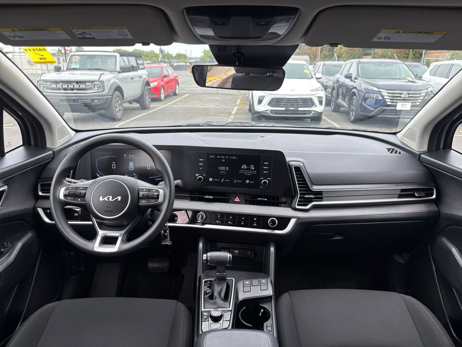 Used 2025 Kia Sportage LX image 32