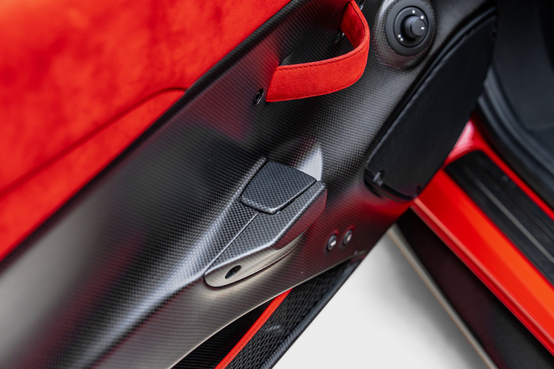 Used 2019 Ferrari 488 Pista Coupe RWD image 40