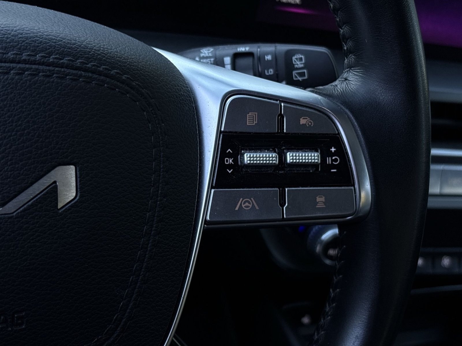 Used 2024 Kia Telluride S w/ S Sunroof Package AWD/4WD image 23