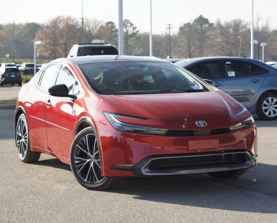 Used 2026 Toyota Prius Limited w/ Limited Premium Package FWD image 29