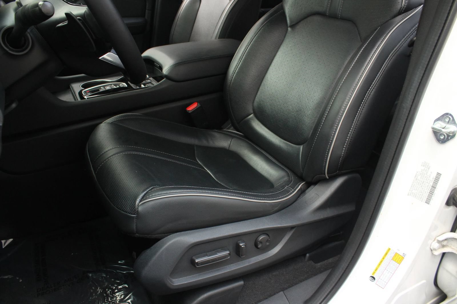 Used 2023 Honda Pilot Elite image 17