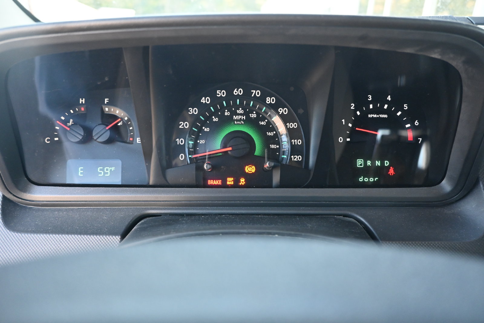 Used 2010 Dodge Journey SXT w/ Flexible Seating Group FWD image 12