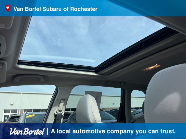 Used 2020 Subaru Forester Premium AWD/4WD image 23