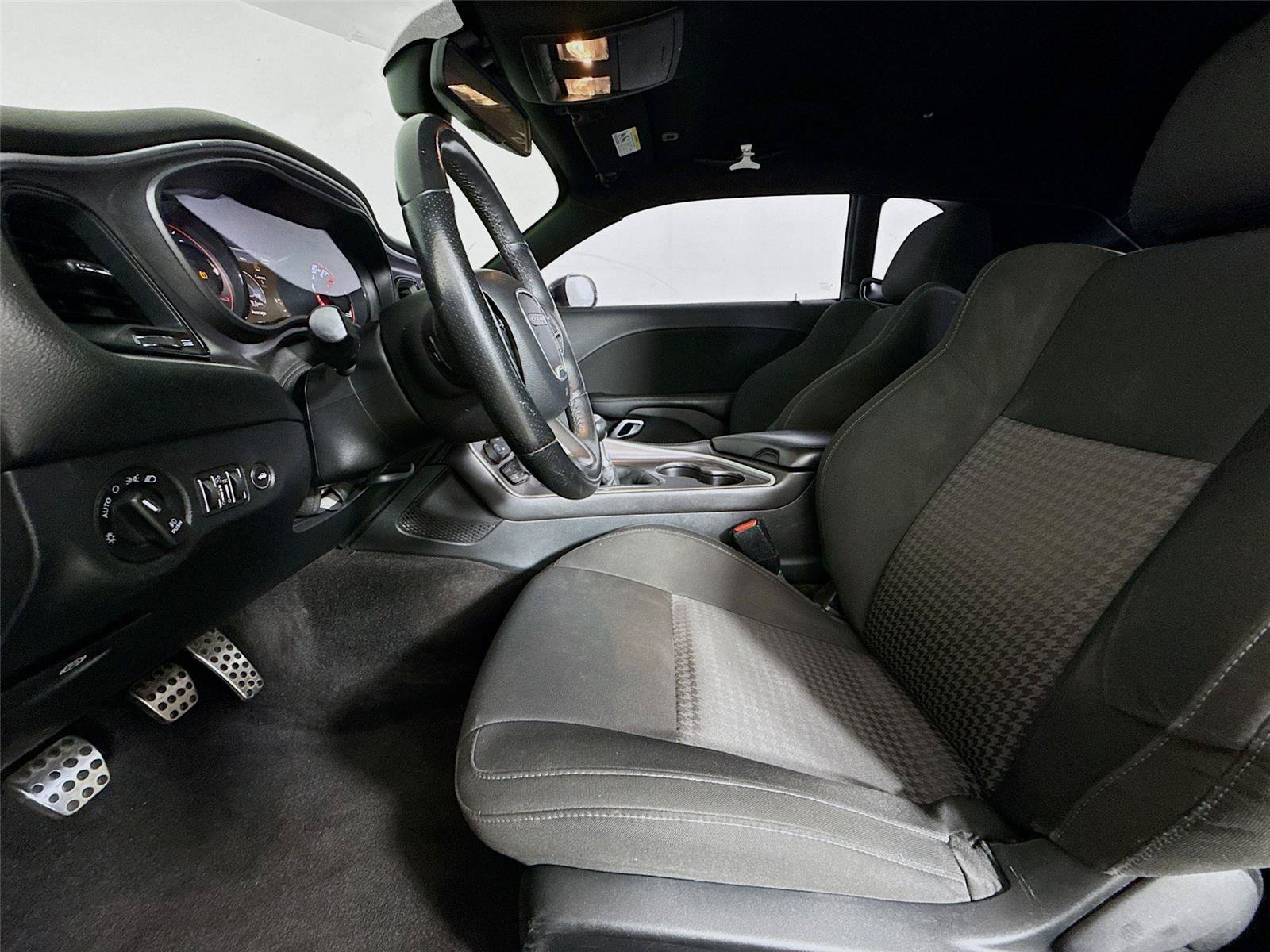 Used 2019 Dodge Challenger R/T w/ Blacktop Package RWD image 2
