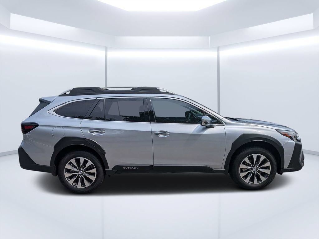 Certified 2025 Subaru Outback Touring XT w/ Popular Package #2 AWD/4WD image 2