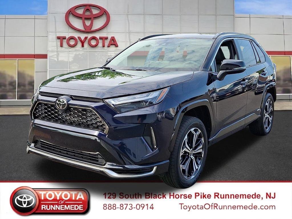 Certified 2025 Toyota RAV4 XSE AWD/4WD image 3