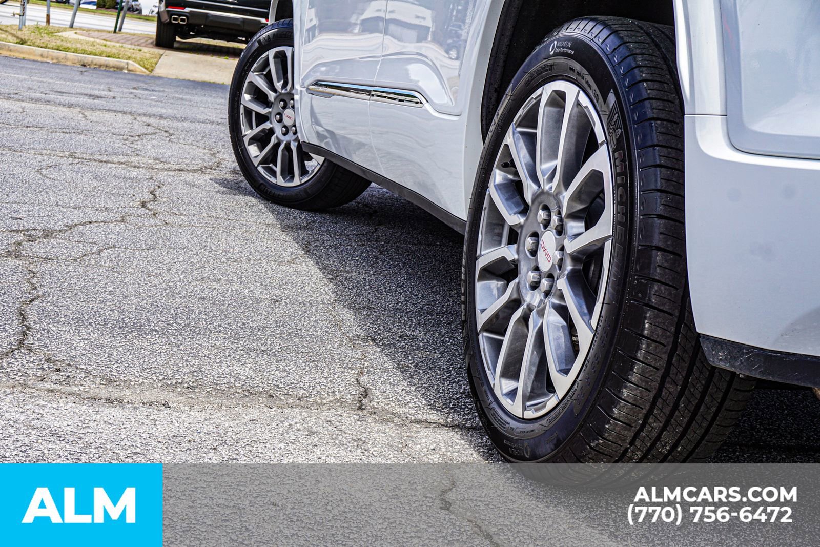 Used 2023 GMC Acadia Denali w/ Denali Ultimate Package image 14