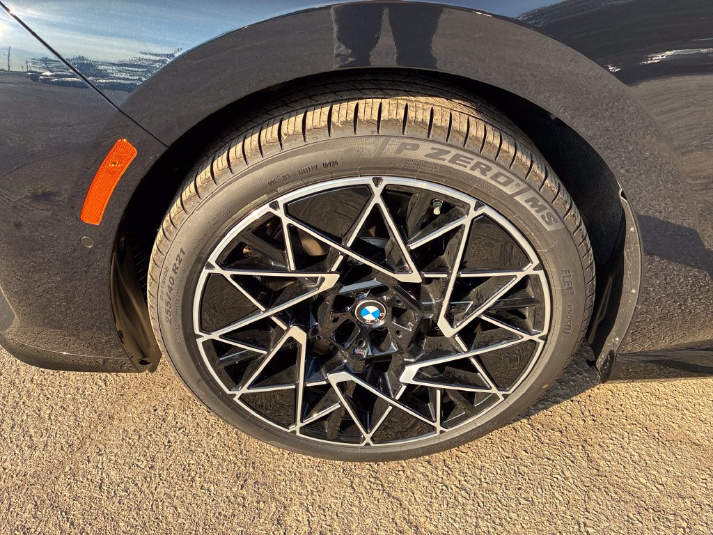New 2027 BMW 740i xDrive w/ Executive Package AWD/4WD image 9