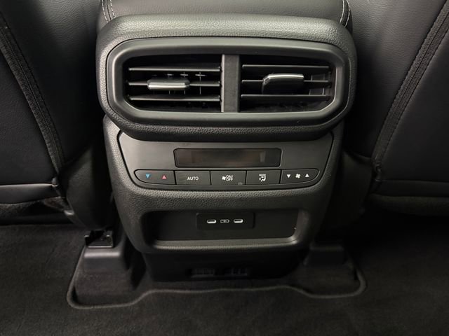 Used 2025 Honda Pilot Touring image 32