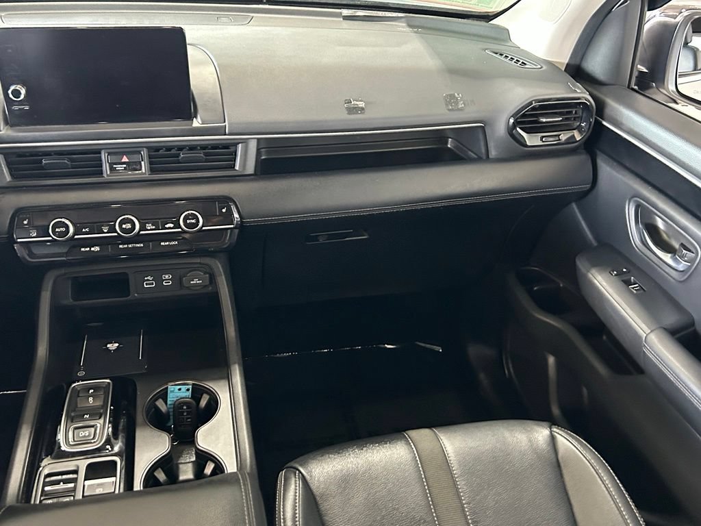 Used 2024 Honda Pilot EX-L image 11