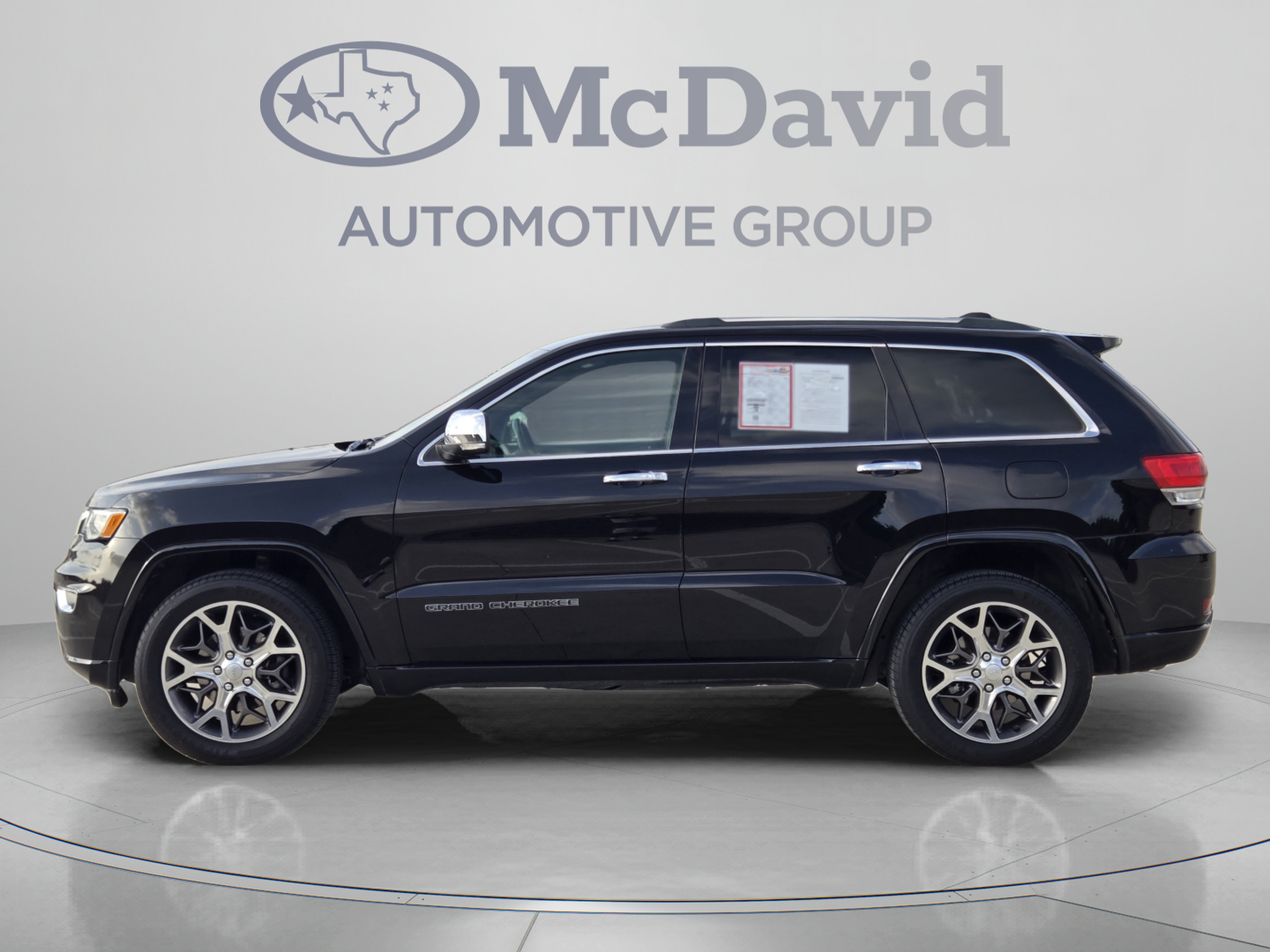 Used 2020 Jeep Grand Cherokee Overland RWD image 2