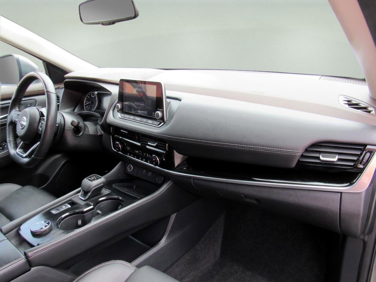 Used 2023 Nissan Rogue SL AWD/4WD image 34
