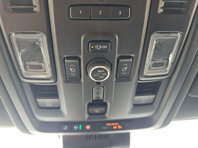 Used 2023 Chevrolet Suburban High Country w/ Premium Package 2 image 26