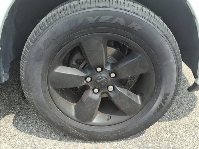 Used 2021 RAM 1500 Express w/ Wheel & Sound Group AWD/4WD image 23