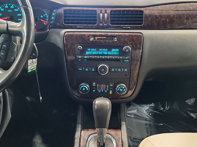Used 2012 Chevrolet Impala LTZ FWD image 20