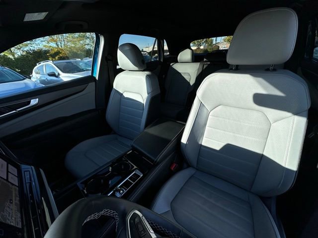 Used 2024 Volkswagen Atlas Cross Sport SEL image 28