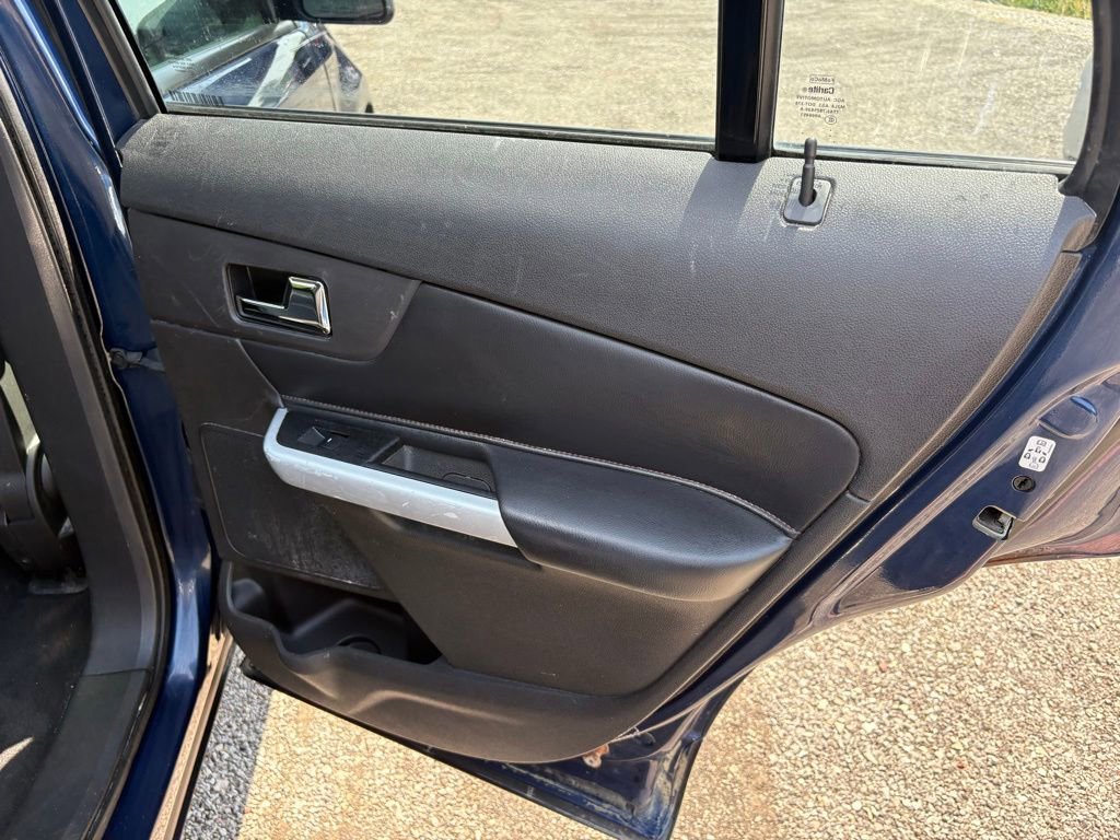 Used 2012 Ford Edge SEL FWD image 14
