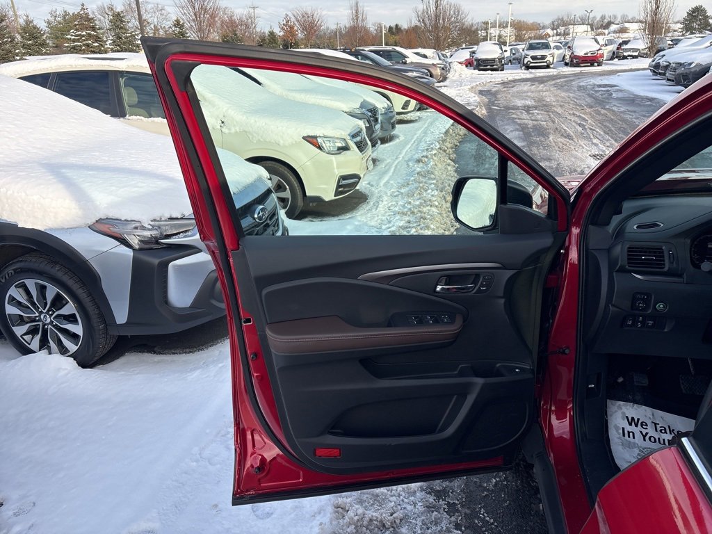 Used 2025 Honda Ridgeline RTL image 18