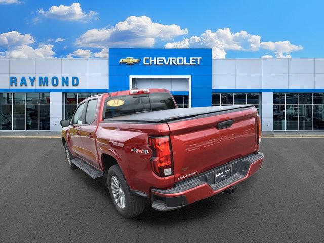 Used 2024 Chevrolet Colorado LT w/ LT Convenience Package II AWD/4WD image 5