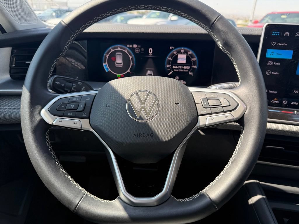 Certified 2025 Volkswagen Tiguan S FWD image 16