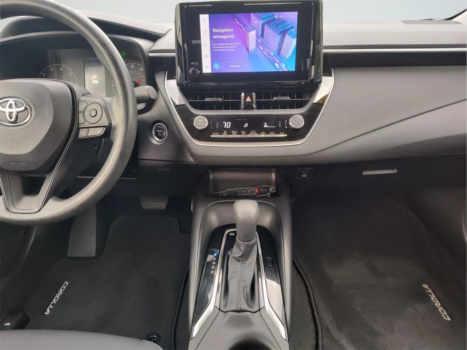Used 2023 Toyota Corolla LE w/ LE Convenience Package FWD image 11