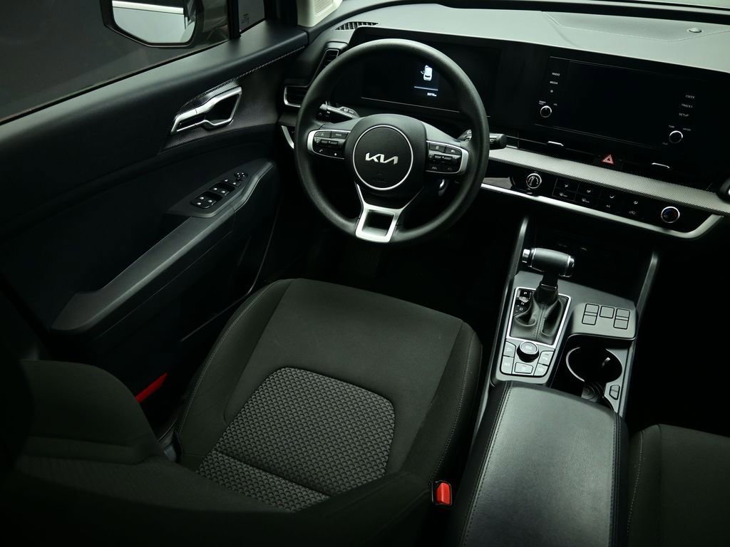 Certified 2024 Kia Sportage LX image 47
