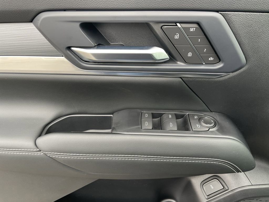 New 2026 GMC Terrain Elevation w/ Elevation Premium Package image 23