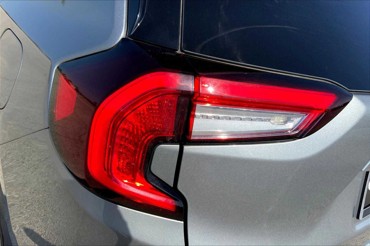 Certified 2024 GMC Terrain SLT image 21