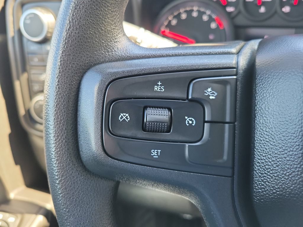 Used 2023 Chevrolet Silverado 1500 Custom AWD/4WD image 25