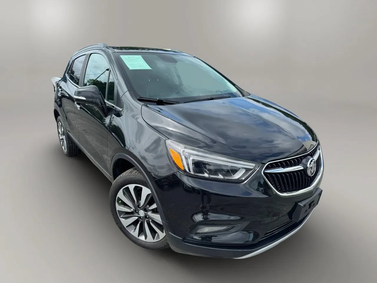 Used 2017 Buick Encore Essence AWD/4WD image 2