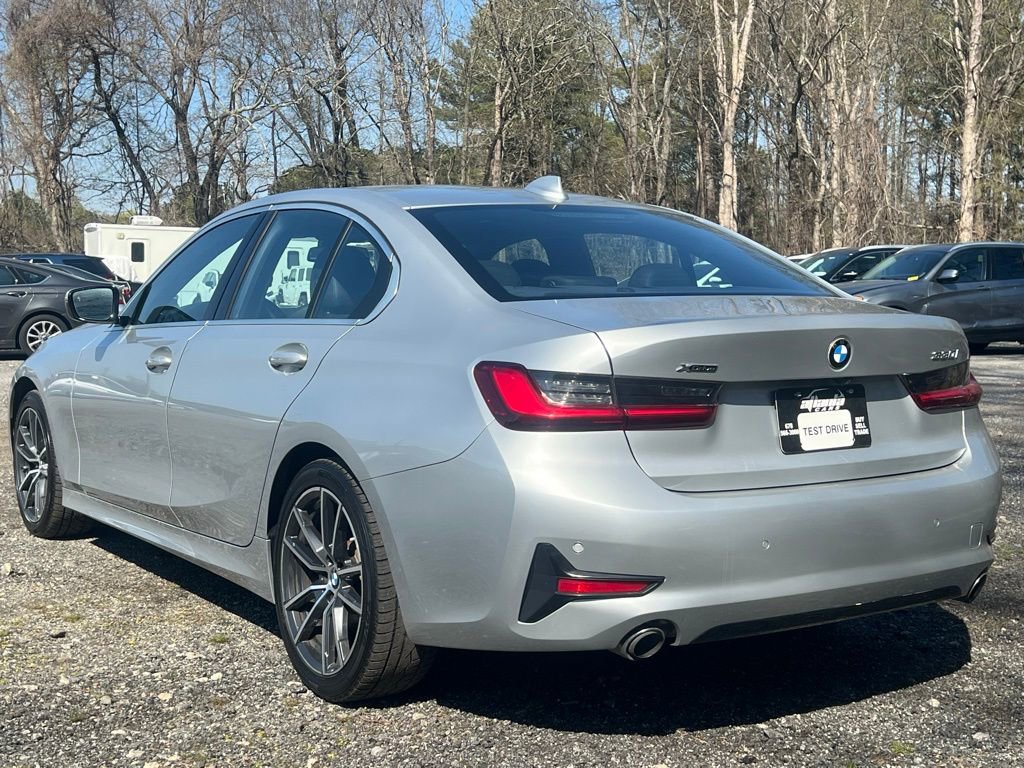 Used 2019 BMW 330i xDrive Sedan w/ Driving Assistance Package AWD/4WD image 3