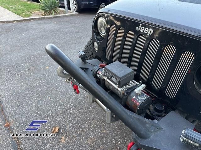 Used 2015 Jeep Wrangler Sport w/ Connectivity Group image 3