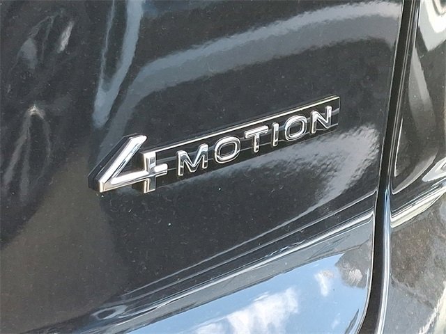 New 2026 Volkswagen Atlas Cross Sport SEL R-Line image 18