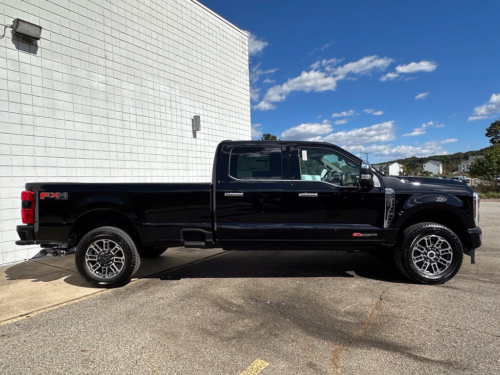 New 2027 Ford F250 Platinum w/ Platinum Plus Package AWD/4WD image 4