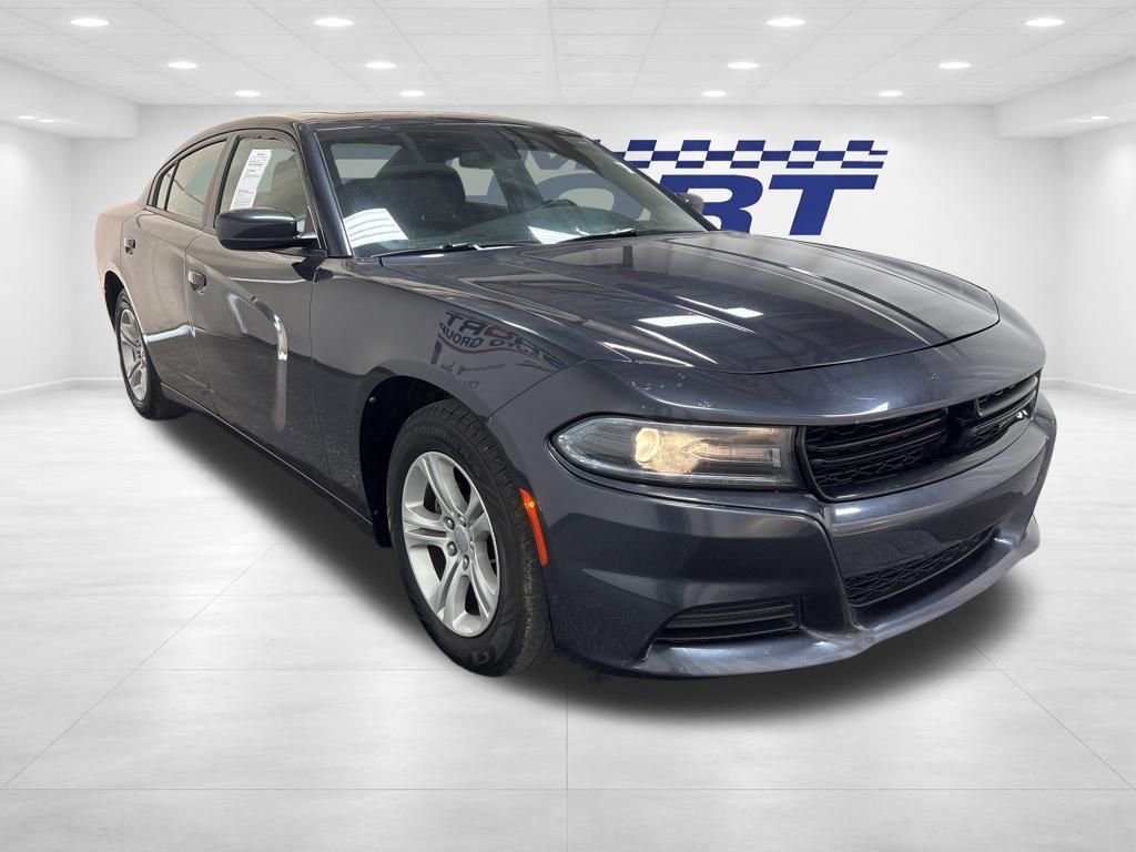 Used 2019 Dodge Charger SXT RWD image 3