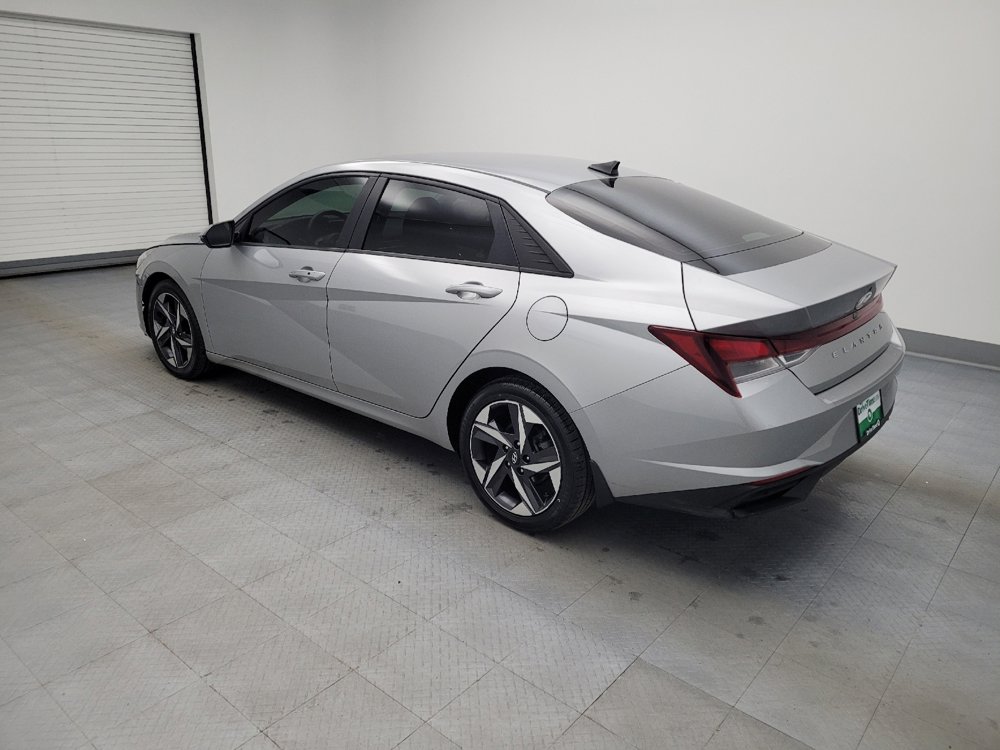 Used 2023 Hyundai Elantra SEL w/ Convenience Package image 3
