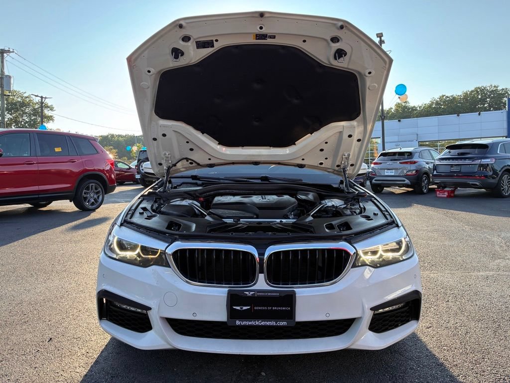 Used 2018 BMW 530i xDrive AWD/4WD image 10