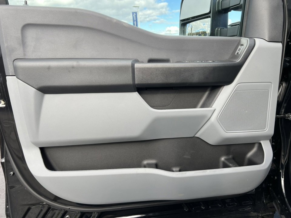 New 2026 Ford F250 4x4 Crew Cab Super Duty image 15