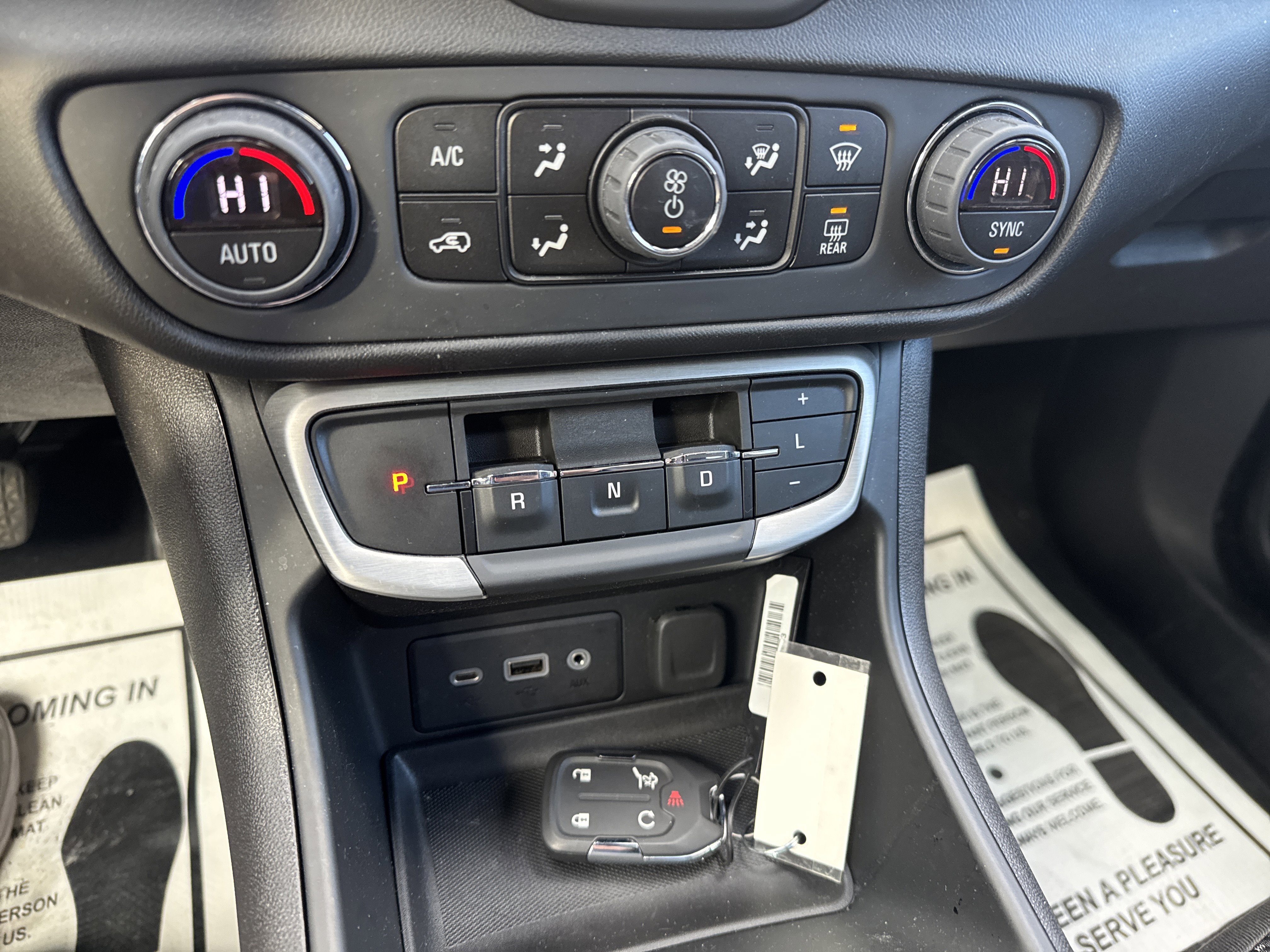 Used 2024 GMC Terrain SLE w/ Driver Convenience Package AWD/4WD image 24