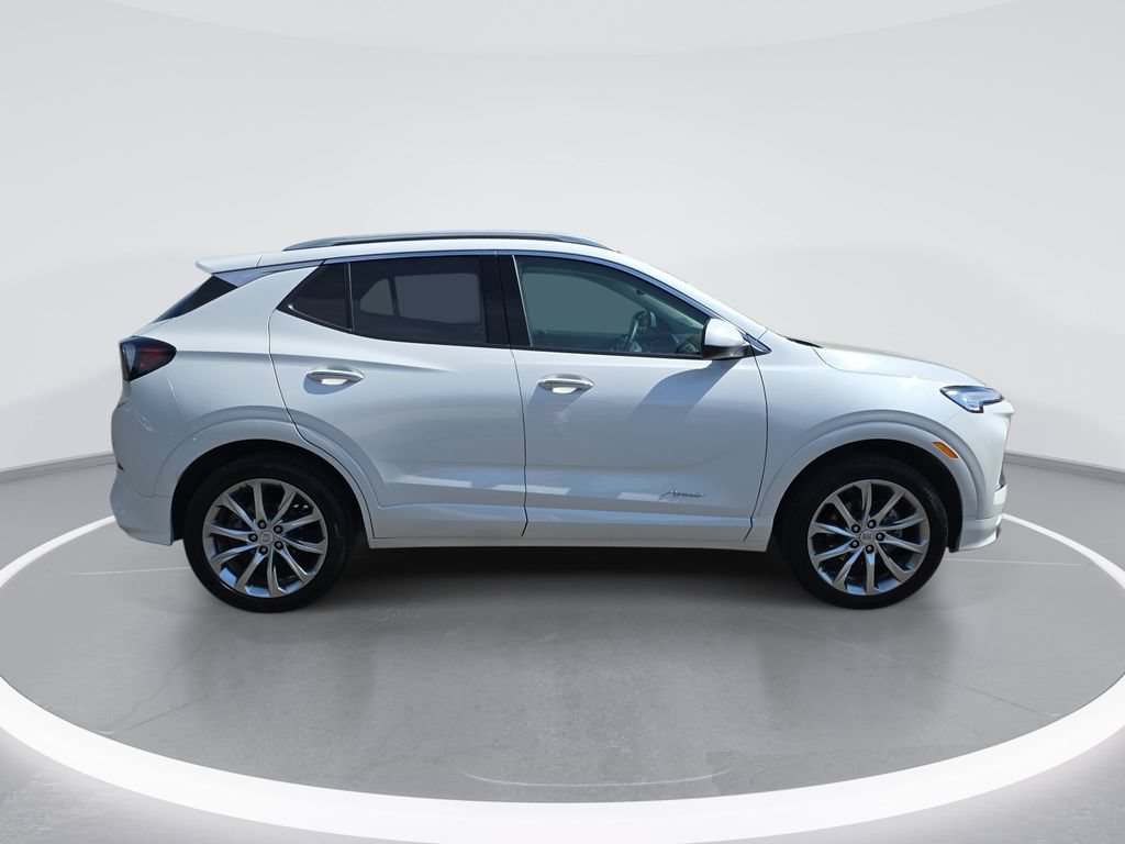 Certified 2024 Buick Encore GX Avenir w/ Avenir Convenience Package AWD/4WD image 2