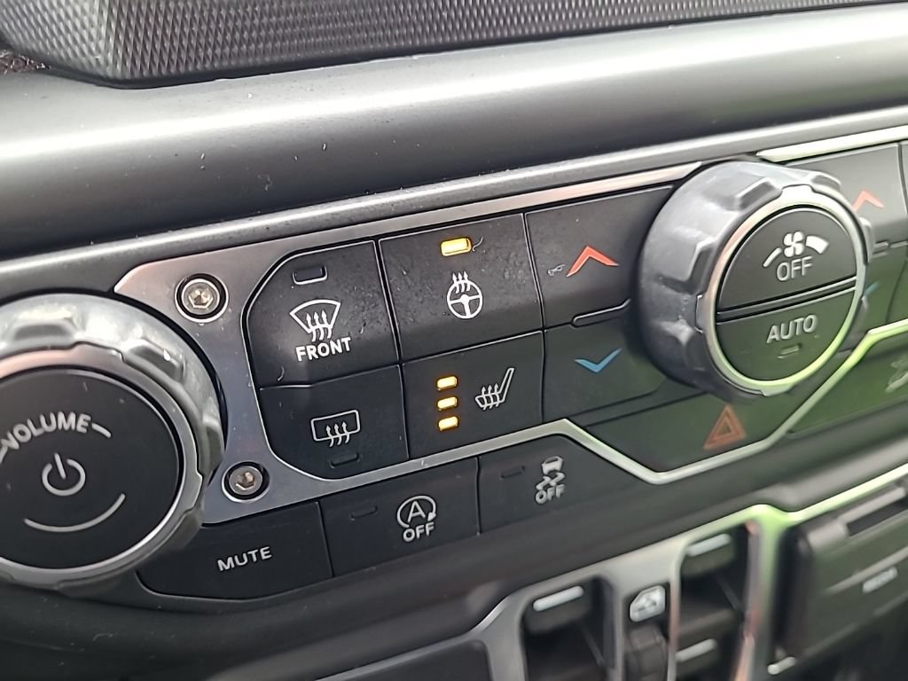 Used 2021 Jeep Wrangler Unlimited Sport AWD/4WD image 25