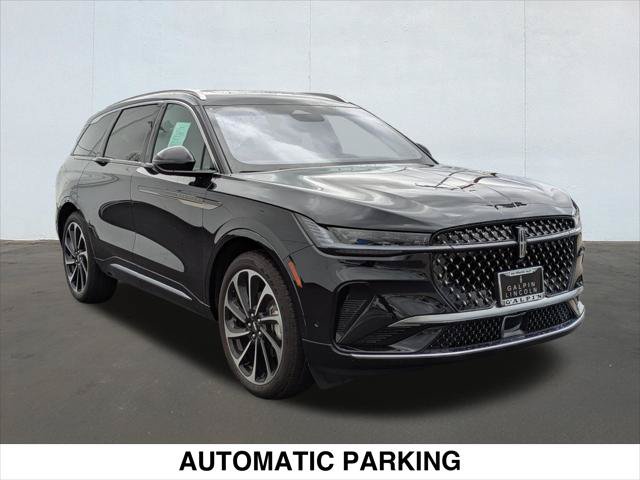 Used 2024 Lincoln Nautilus Black Label AWD/4WD image 7