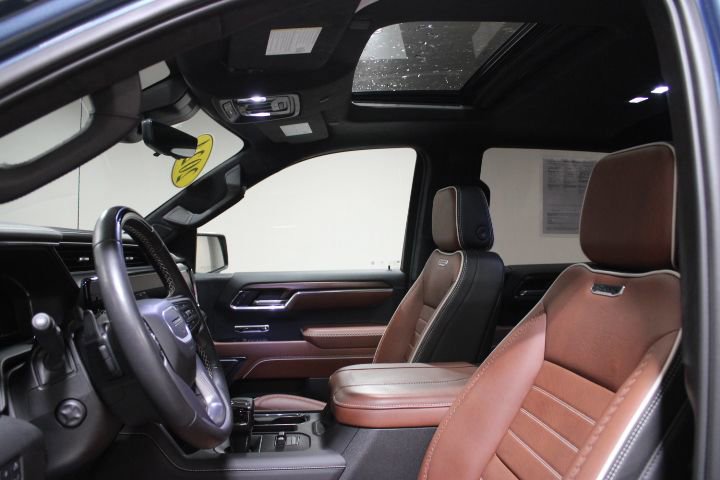 Used 2024 GMC Sierra 1500 Denali Ultimate image 3