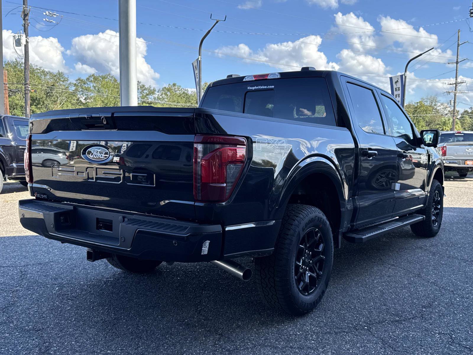 New 2025 Ford F150 XLT w/ Equipment Group 302A MID image 4