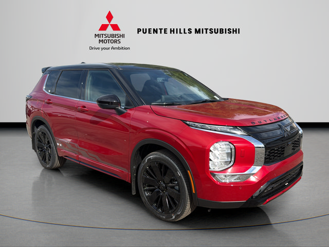 New 2026 Mitsubishi Outlander AWD image 3