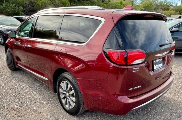 Used 2020 Chrysler Pacifica Touring-L Plus FWD image 3